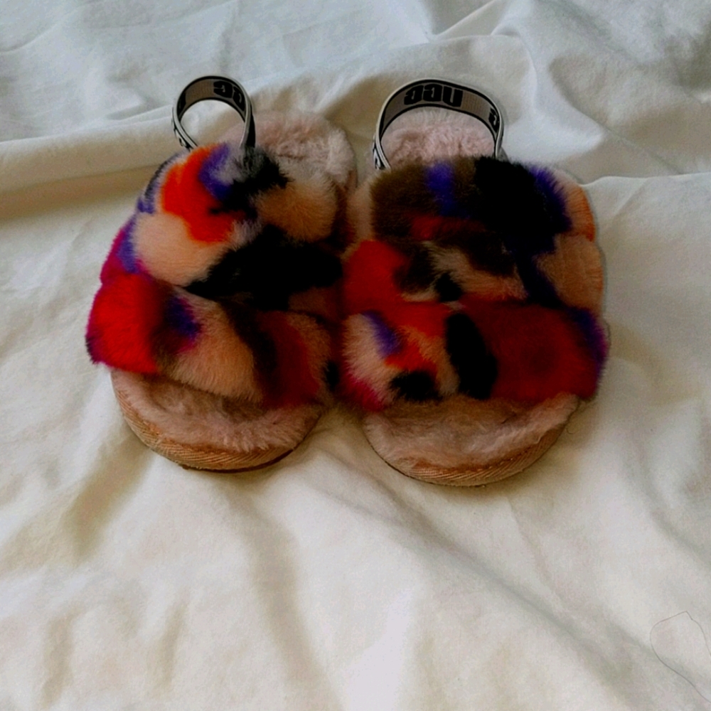 Toddler girls size 12 ugg slippers